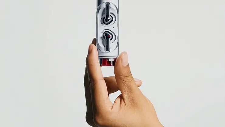 Dünyanın En Şık Tasarımına Sahip Kulaklığı Kaçırmayın: Nothing Ear Stick Şimdi Satışta!