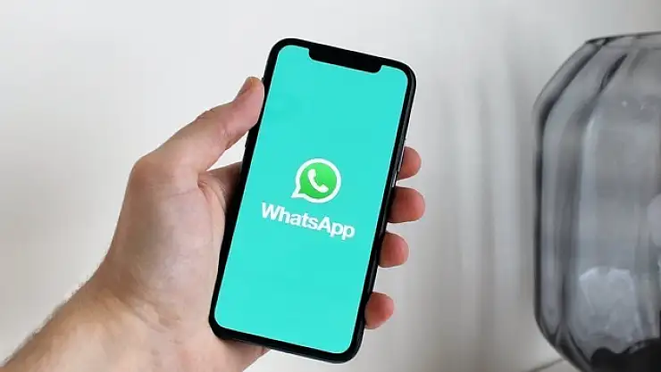 WhatsApp'tan yeni özellik geldi: Artık sohbet kilitleme sayesinde gizli konuşma yapılabilecek!
