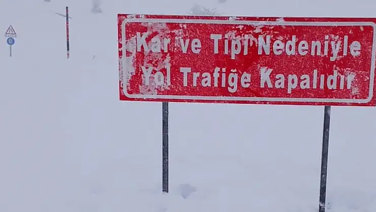 İlçeler arası karayolu ulaşıma kapatıldı