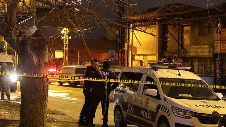 Önce polisten kaçdı sonra başına silah dayadı! Film gibi kaçışma