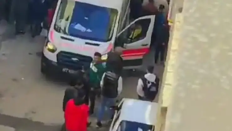 Çocukların kavgasına aileler girince kan döküldü 1 Ölü