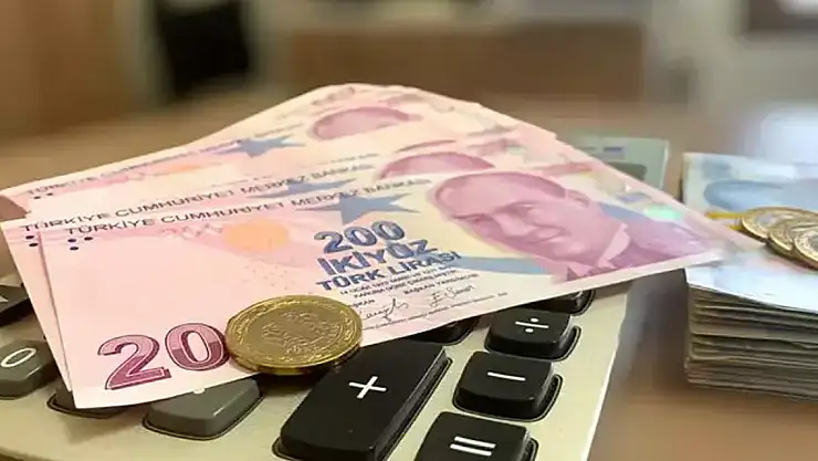 Emekliye Seyyanen Zam Müjdesi: Cebine Girecek Rakam Belli Oldu!