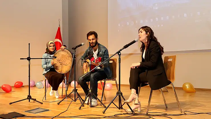 Ağrı İÇÜ Coğrafya Bölümü ilk mezunlarını verdi