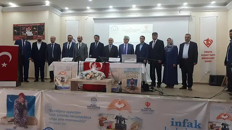 Ağrı-Doğubeyazıt'ta 'Ramazan ve İnfak' paneli