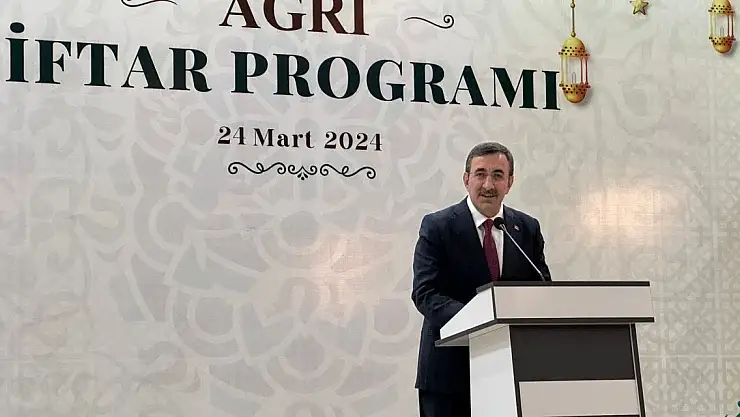 Yılmaz Ağrı'da Kanaat Önderleri ile iftarda buluştu