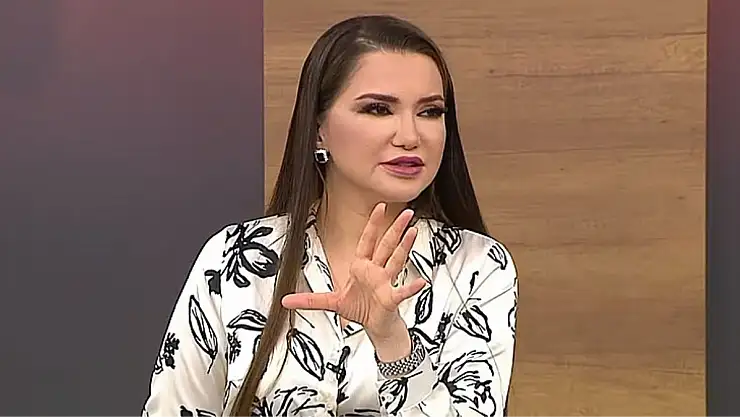 Esra Ezmeci'den gelen itirafa sert tepki: 'Sapkınsınız...'