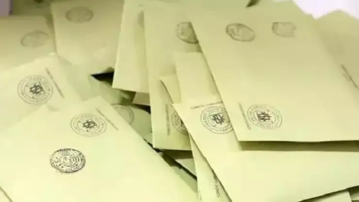 Oy Sayımı Sırasında Kimler Bulunabilir?