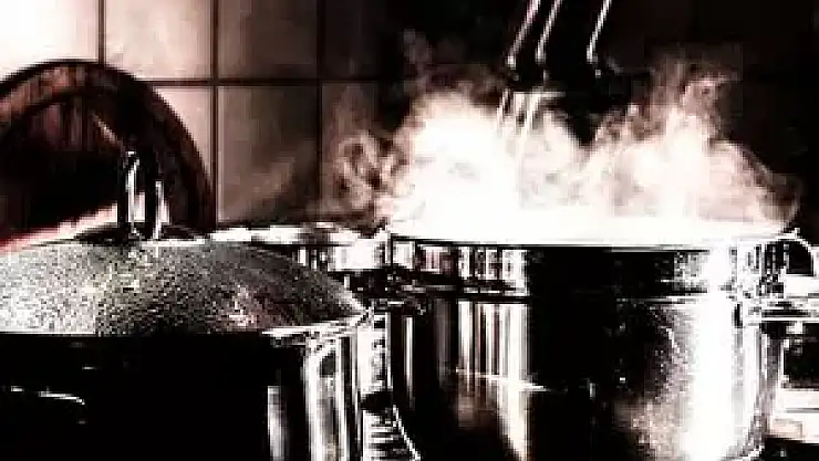 Rüyada yemek pişirmek, rüyada fazla fazla yemek yapmak ne demek?