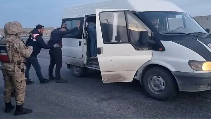 2 Kilogram kaçak altın ele geçirildi