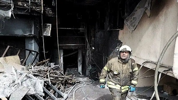 29 kişinin öldüğü yangında bir tek o kurtuldu!