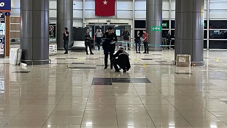 Otogarda Kan Aktı: 1 Ölü, 10 Yaralı