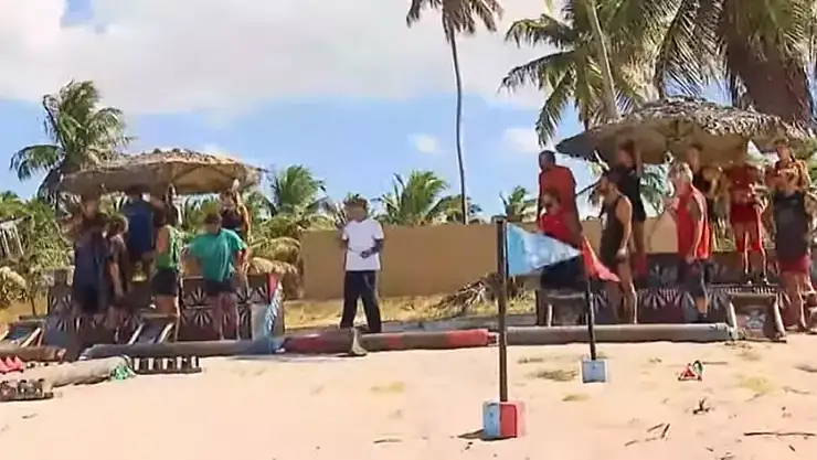 SURVIVOR 1. ELEME ADAYI KİM OLDU? 6 Nisan (dün akşam) Survivor dokunulmazlığı hangi takım kazandı?