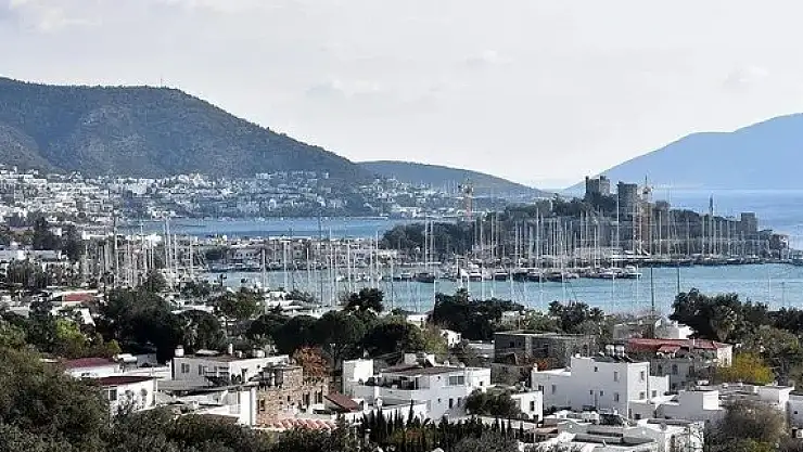 Patron Çıldırdı: Bodrum'da Fırsatçılık Hortladı! Lahmacun ve Tost Fiyatları Uçtu!