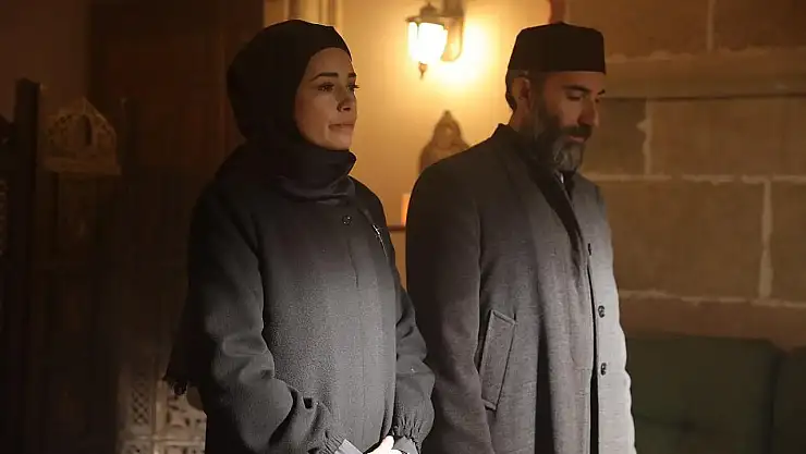 Kızıl Goncalar 14. Bölümde Mira'nın Sırrı Ortaya Çıktı! KIZIL GONCALAR İZLE CANLI 14. BÖLÜM NOW TV
