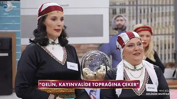 Gelinim Mutfakta Müfide Ay Kimdir?