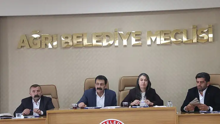 Ağrı Belediyesi ilk meclis toplantısını yaptı