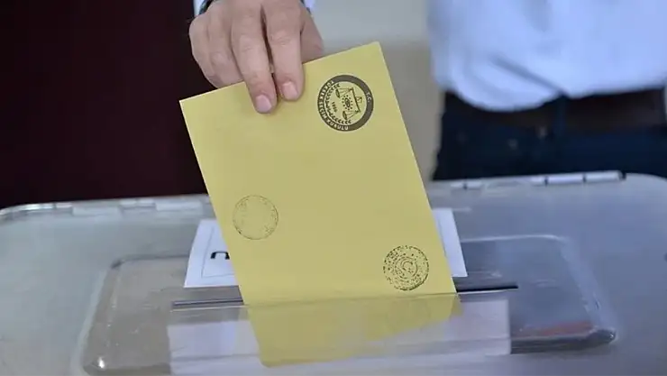 Son seçim anketi! Bu pazar seçim olsa hangi parti yüzde kaç oy alır?