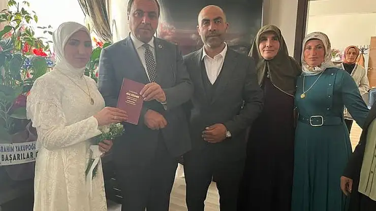 Narman'da İlk Nikah Belediye Başkanı Tarafından Kıyıldı!