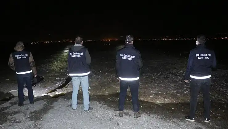 Van'da Ekiplerin İnci Kefali Nöbeti Başladı: Tatlı Sular Göç Başladı