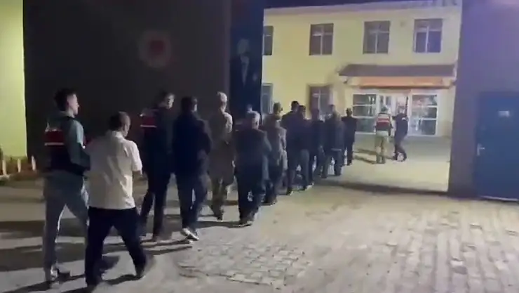 Kars'ta silahlı kavgaya karışan 8 kişi tutuklandı