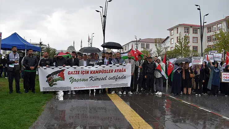 Bitlis'te, Filistin için oturma eylemi başlatıldı