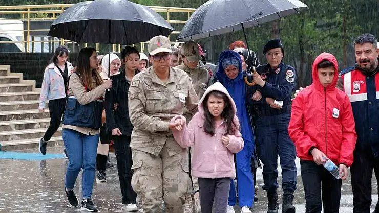 Şehit komutan memleketine uğurlandı