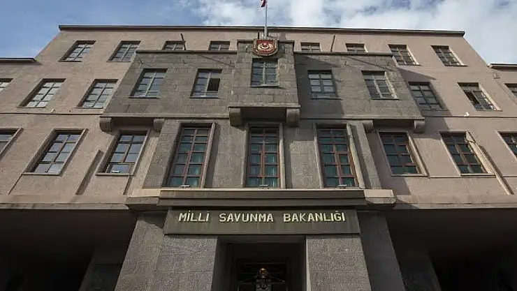 MSB: ' 2 PKK'lı terörist, Habur'da teslim oldu.'