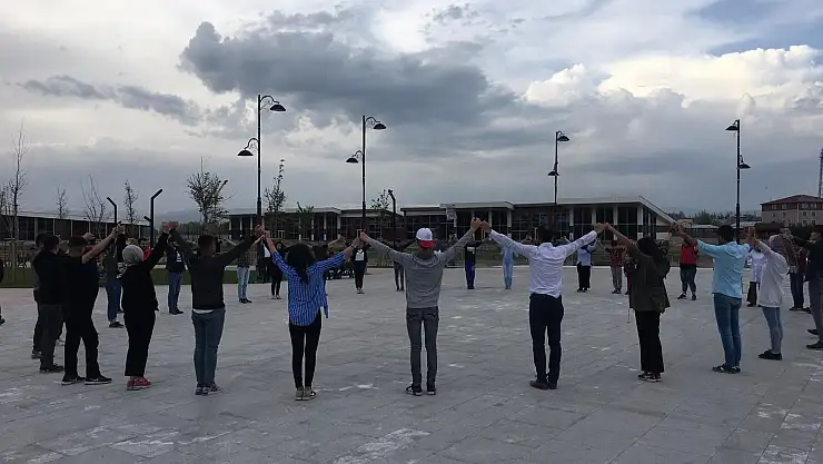 Ağrı'da Atabarı oyunu sahnelendi