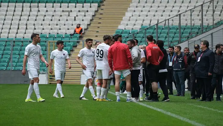 Vanspor FK'nin Bursaspor maçının 22. dakikasında sahadan çekilmesi