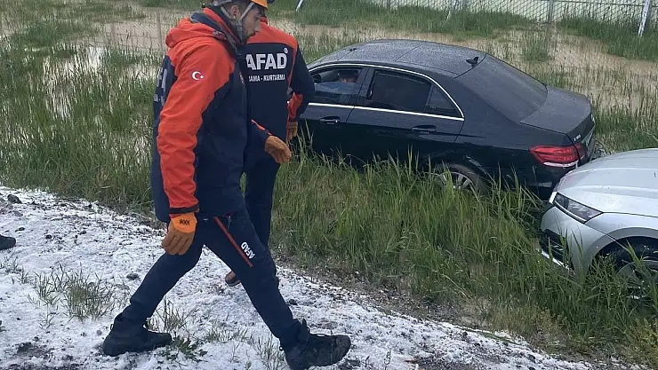 Buzlanma kazaları beraberinde getirdi