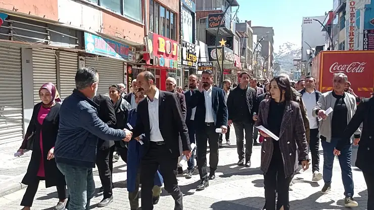 Doğubayazıt'ta herkes alana indi
