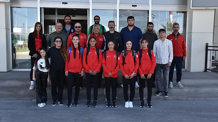 Vanlı atlet kızları Dünya  Şampiyonası için Kenya'ya uğurlandı