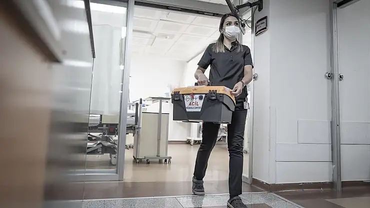 Yoğun bakım hemşirelerinin hastalara vefası