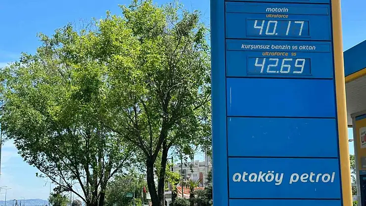 Benzin istasyonlarında fiyat tabelaları değişti