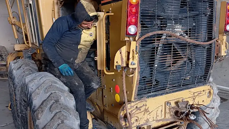 Patnos'ta hurdaya ayrılan araçlar yeniden onarılıyor