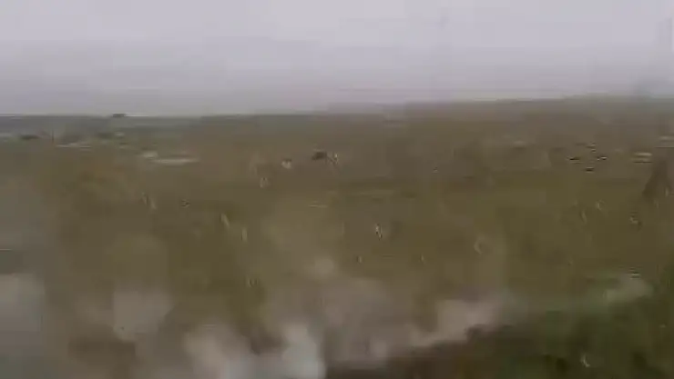 Kars'ta düşen yıldırım büyük korku yaşattı