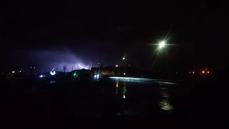 Van'da şimşekler geceyi aydınlattı
