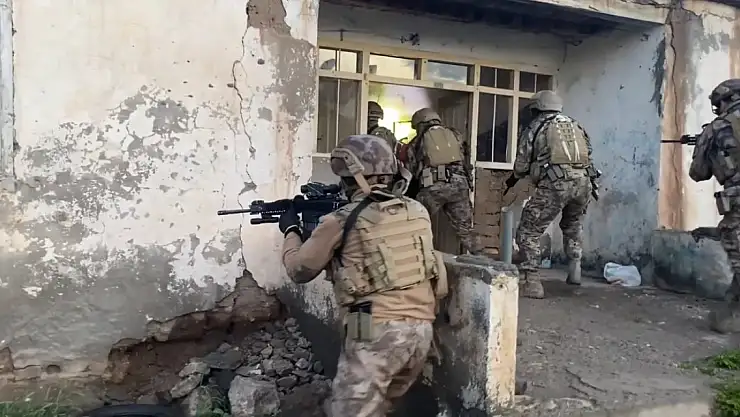 Ağrı'da zehir tacirlerine operasyon :14 tutuklama