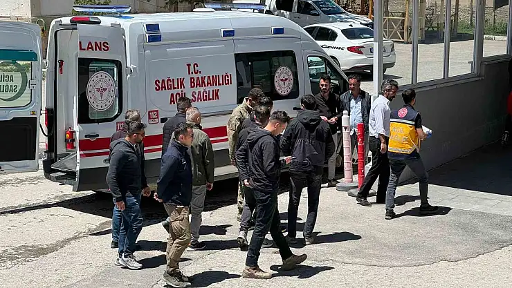 Van'da askeri araç kaza yaptı: 11 yaralı