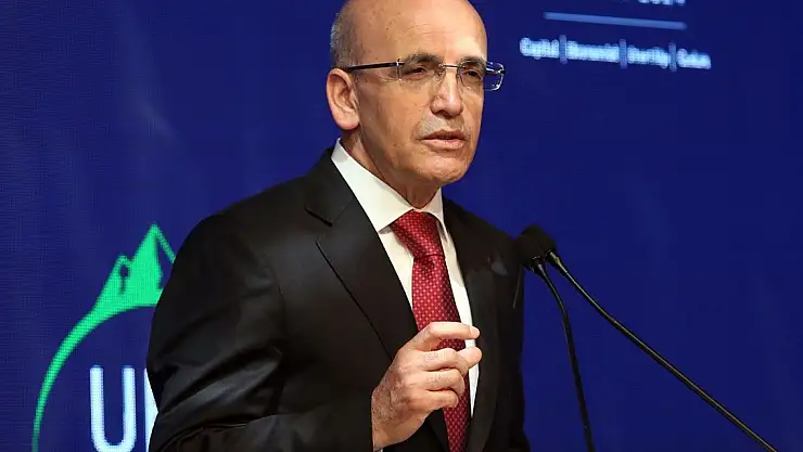 Bakan Şimşek'ten borsa uyarısı!