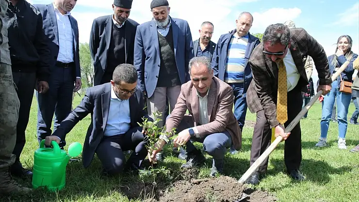 Kağızman'a nar bahçesi kuruldu