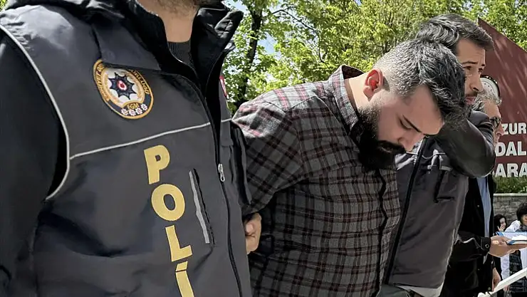 Erzurum'da tartıştığı babasını öldüren zanlı adliyeye sevk edildi