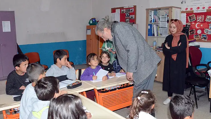 Kars'ta öğrencilere meslekler tanıtıldı