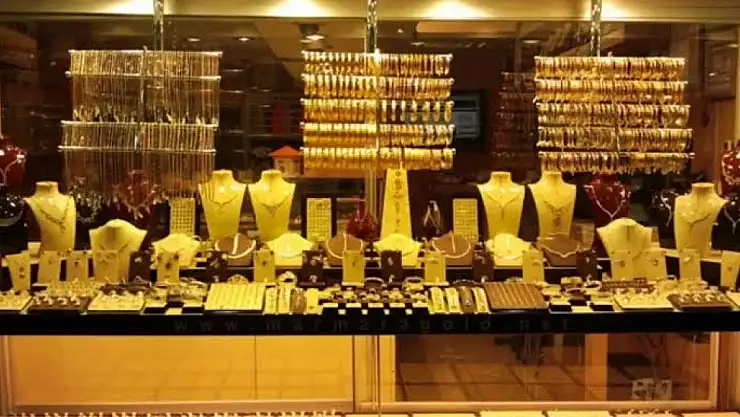 Kuyumcu dükkanından 3 milyon lira değerinde altın çalan 2 kişi yakalandı