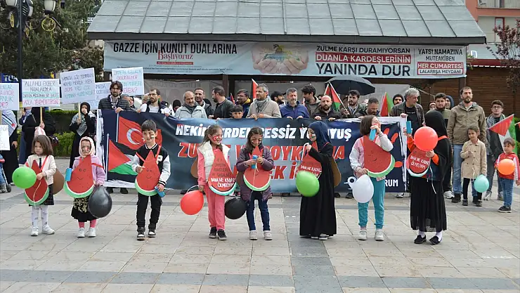 Erzurum'da sağlık çalışanları 28 haftadır Gazze için yürüyor
