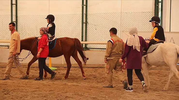 Diyarbakır'da 2 bin 350 özel öğrenci Atla Terapi Merkezinden yararlandı