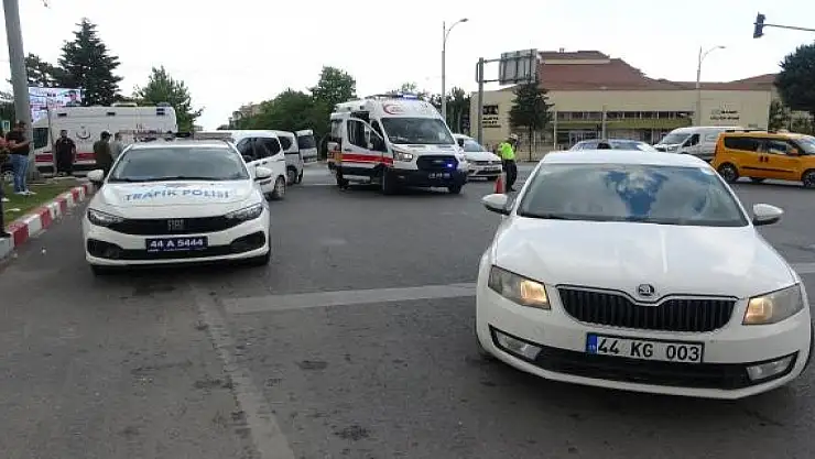 Malatya'daki trafik kazasında 2 polis memuru yaralandı