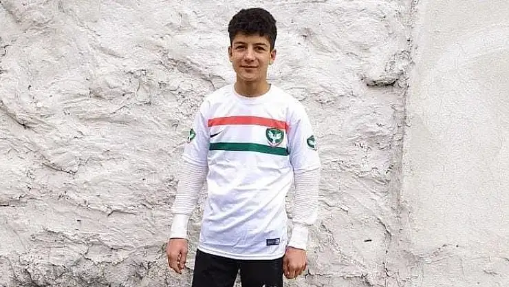 Diyarbakır'da öğrenciler arasında bıçaklı kavga: 2 yaralı
