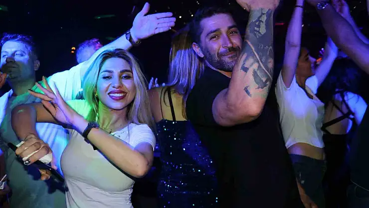 Van İranlı turistlerin eğlence merkezi oldu
