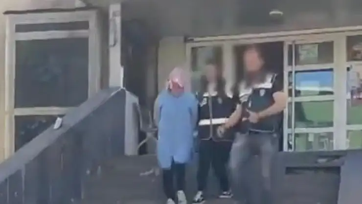 Ağrı'da 24 yıl cezası olan dolandırıcı kadın tutuklandı